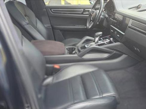 Used 2021 Porsche Cayenne GTS image 21