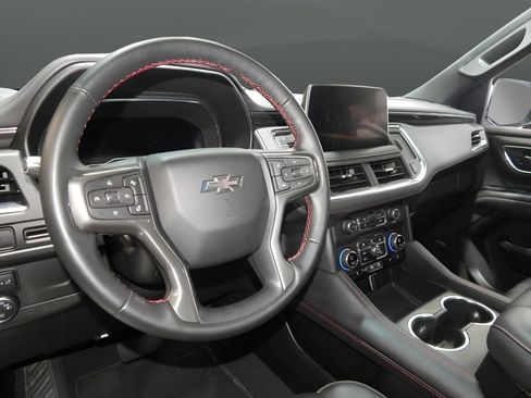 Used 2024 Chevrolet Suburban RST w/ Luxury Package image 18