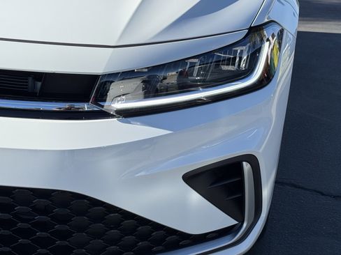 Used 2025 Volkswagen Jetta S image 6