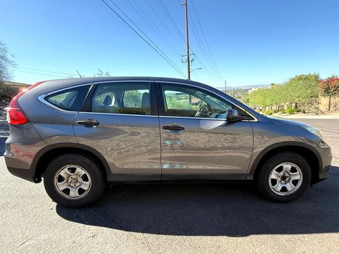 Used 2016 Honda CR-V LX image 6
