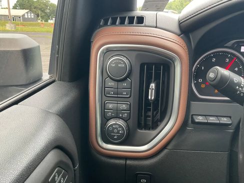 Used 2020 Chevrolet Silverado 2500 High Country w/ Z71 Off-Road Package AWD/4WD image 15
