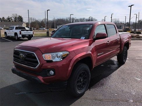 Used 2019 Toyota Tacoma SR5 image 3