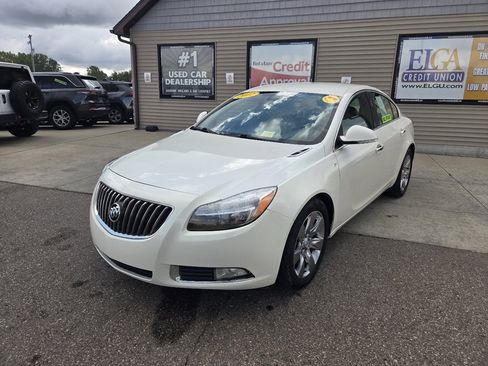 Used 2012 Buick Regal Premium image 1