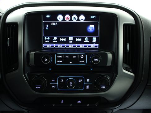 Used 2018 GMC Sierra 1500 SLE w/ SLE Value Package RWD image 22