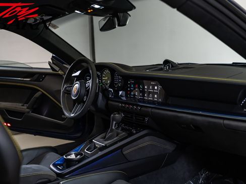 Used 2022 Porsche 911 GT3 RWD image 47
