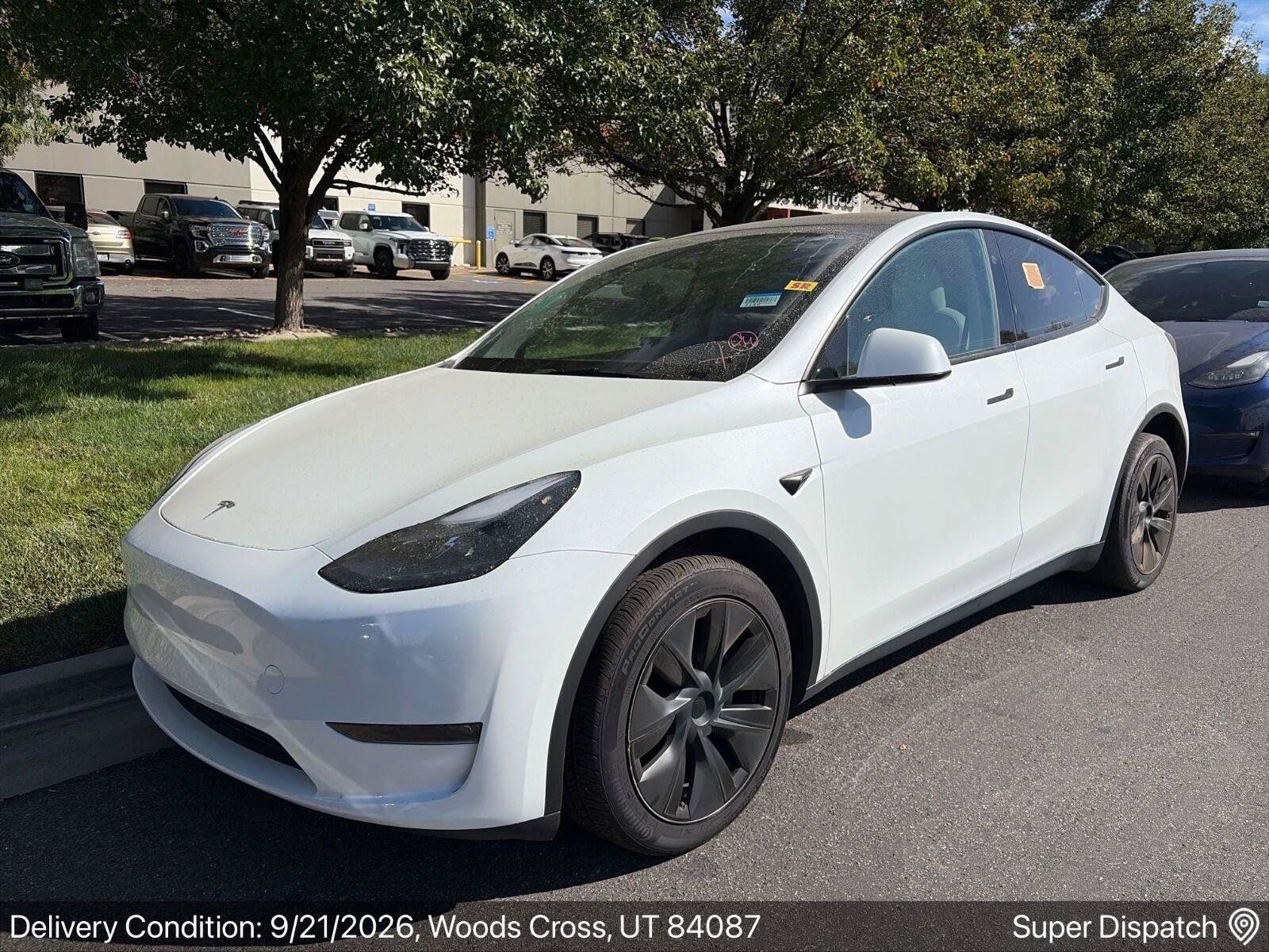 Used 2024 Tesla Model Y Long Range AWD/4WD image 1
