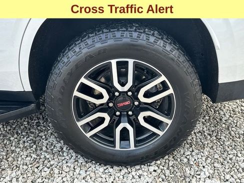 Used 2023 GMC Yukon AT4 image 9