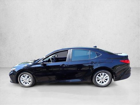 Used 2025 Toyota Camry LE FWD image 2