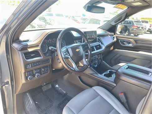 Used 2021 Chevrolet Tahoe LT w/ LT Signature Package AWD/4WD image 5