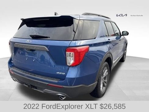 Used 2022 Ford Explorer XLT w/ Equipment Group 202A AWD/4WD image 8