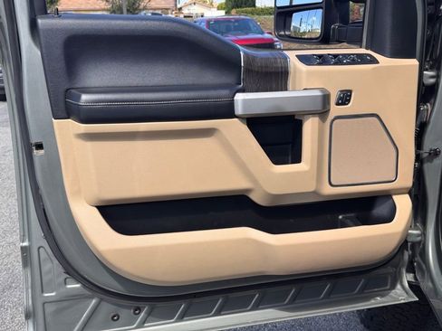 Certified 2020 Ford F250 Lariat w/ Chrome Package AWD/4WD image 15