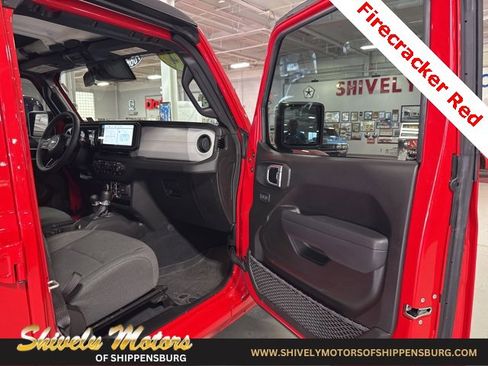 Certified 2024 Jeep Wrangler Sport S image 38