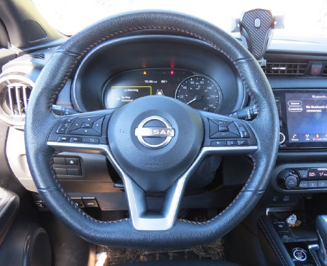 Used 2022 Nissan Kicks SR w/ Premium Package FWD image 15
