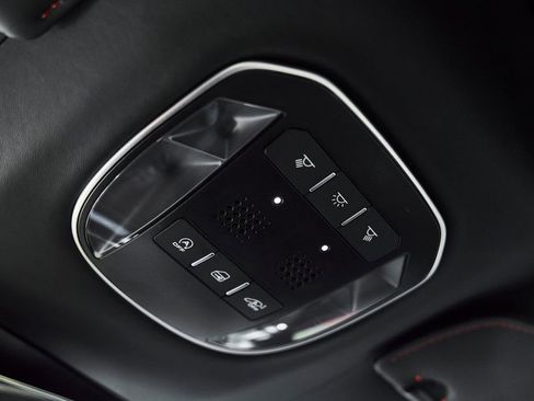 Used 2020 Ferrari 812 Superfast RWD image 70
