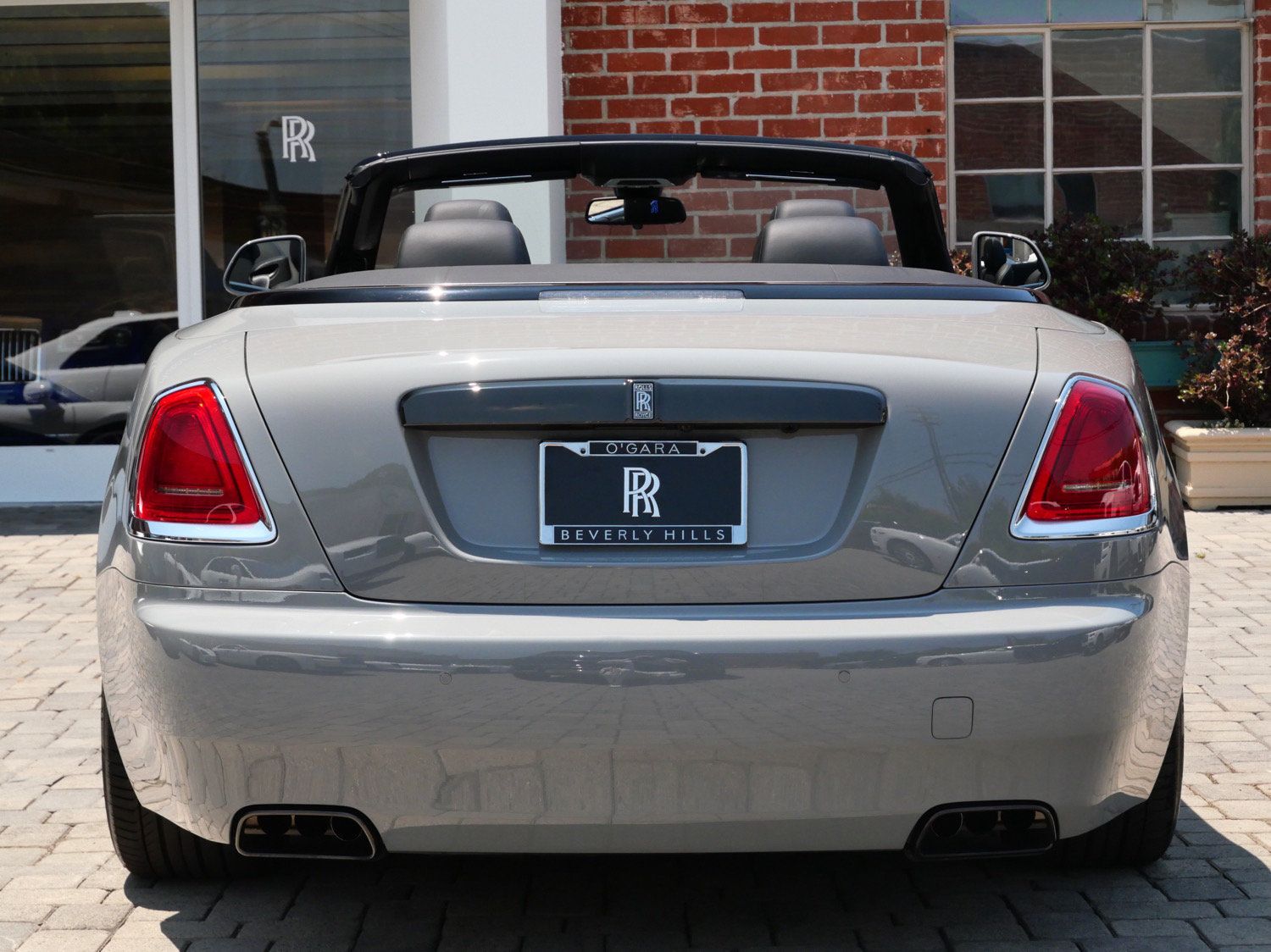 Certified 2018 Rolls-Royce Dawn RWD image 23
