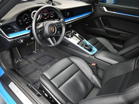 Certified 2022 Porsche 911 Carrera w/ Sport Chrono Package image 4