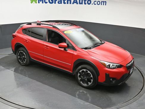 Used 2021 Subaru Crosstrek 2.0i Premium w/ Moonroof Package AWD/4WD image 3