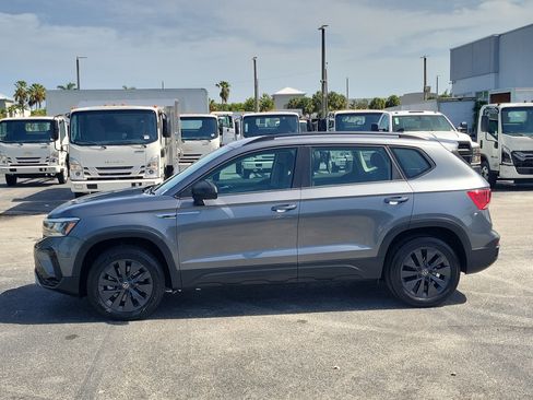 Used 2023 Volkswagen Taos S FWD image 6