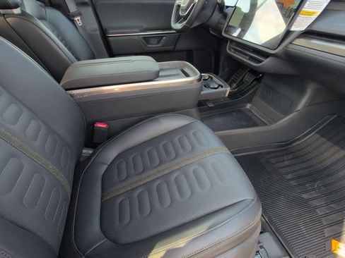 Used 2025 Rivian R1T Adventure Dual AWD/4WD image 22