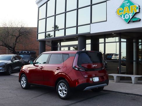 Used 2024 Kia Soul LX w/ Option Group 015 image 7