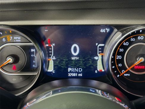 Used 2021 Jeep Wrangler Unlimited Sahara w/ LED Lighting Group image 13