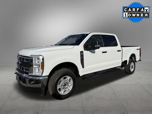 Used 2025 Ford F250 XLT image 1