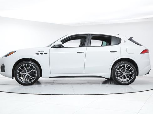 New 2026 Maserati Grecale Modena AWD/4WD image 2