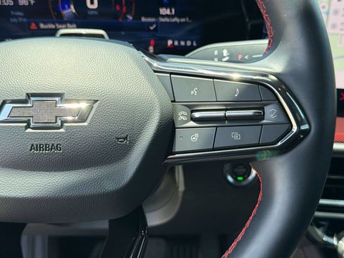 Used 2025 Chevrolet Traverse RS w/ LPO, Floor Liner Package FWD image 18