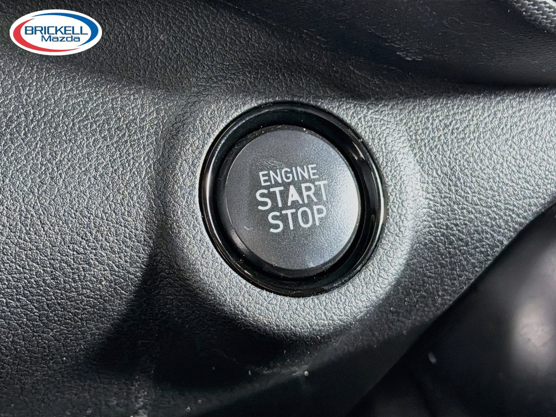 Used 2024 Hyundai Venue Limited FWD image 31
