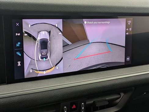 Used 2025 Porsche Cayenne Coupe image 19