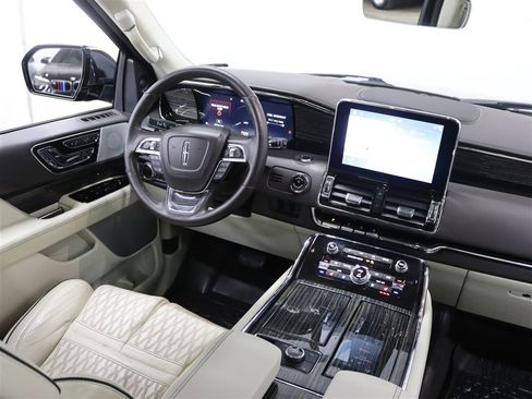 Used 2019 Lincoln Navigator L Black Label image 26