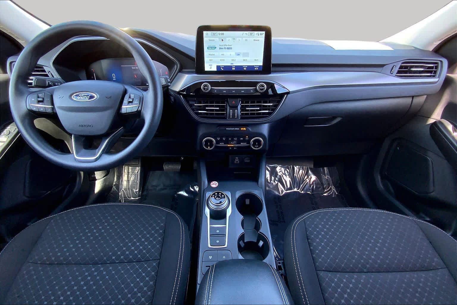Used 2025 Ford Escape Active AWD/4WD image 15