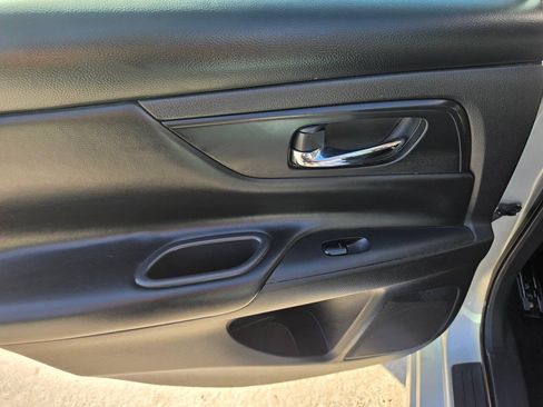 Used 2016 Nissan Altima 2.5 S w/ Power Driver Seat Package FWD image 20