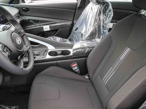 Certified 2026 Hyundai Elantra Sport FWD image 17