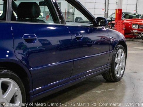 Used 2001 Audi S4 quattro AWD 4dr Turbo Sedan image 24