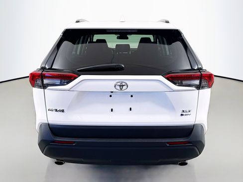 Used 2025 Toyota RAV4 XLE AWD/4WD image 6