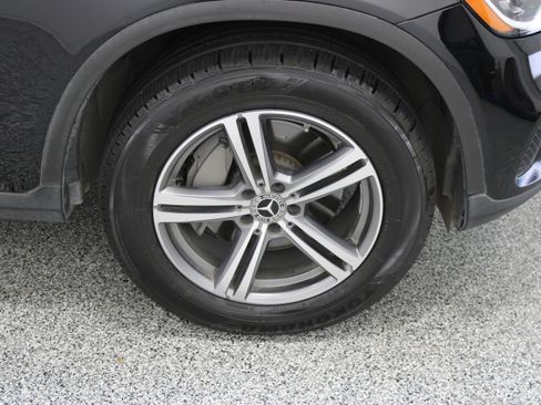 Used 2020 Mercedes-Benz GLC 300 image 5