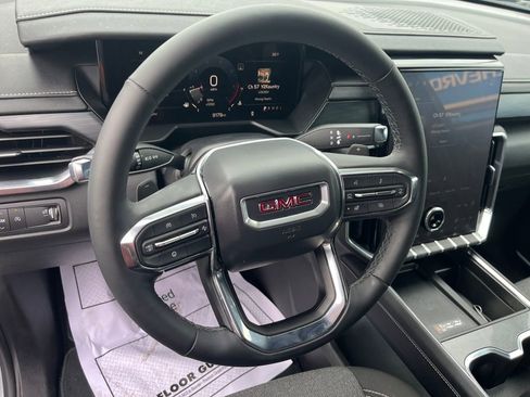 Used 2025 GMC Acadia Elevation w/ Black Edition image 10