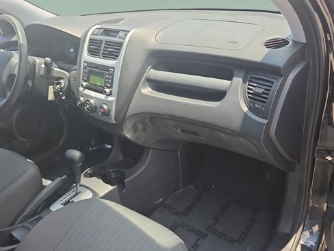 Used 2009 Kia Sportage LX FWD image 15