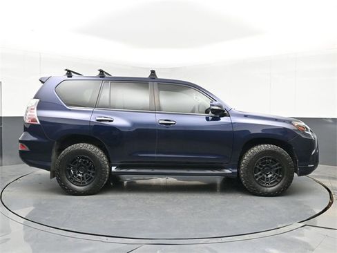 Used 2022 Lexus GX 460 Premium image 11
