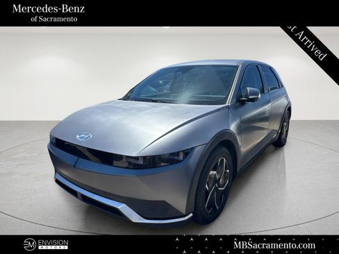 Used 2022 Hyundai Ioniq 5 SEL RWD image 1