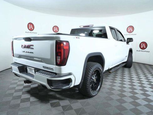 Used 2019 GMC Sierra 1500 Elevation w/ Elevation Value Package AWD/4WD image 9
