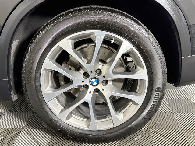 Used 2021 BMW X5 sDrive40i w/ Premium Package RWD image 34
