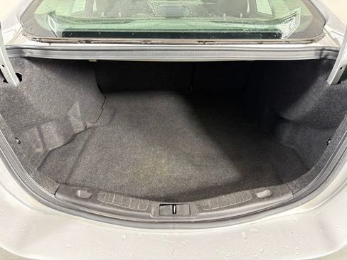 Used 2016 Ford Fusion SE FWD image 31
