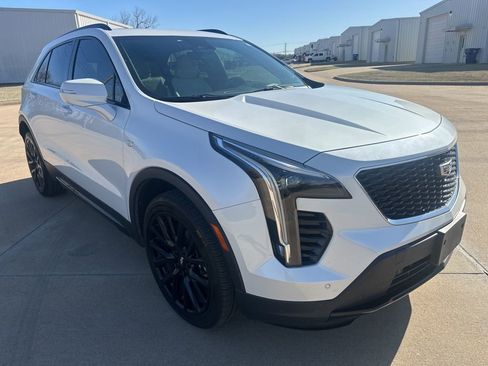 Used 2023 Cadillac XT4 Sport image 4