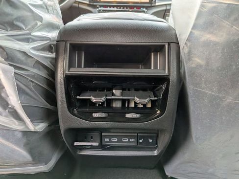 New 2026 Jeep Grand Cherokee Limited AWD/4WD image 14