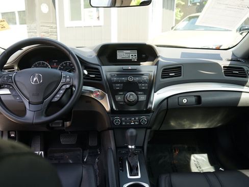 Used 2019 Acura ILX FWD image 18