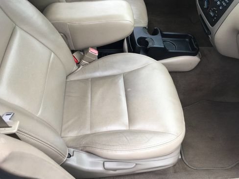 Used 2004 Ford Taurus SES image 15