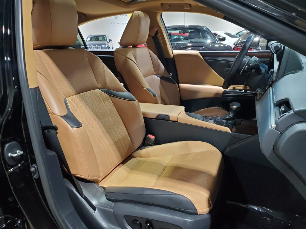 Used 2022 Lexus ES 300h w/ Accessory Package FWD image 14