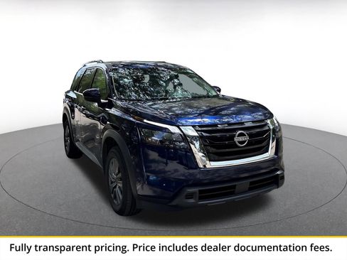 Used 2025 Nissan Pathfinder SV FWD image 1